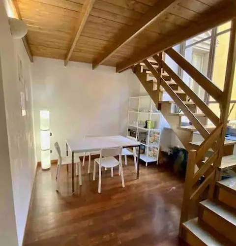 Piazza Castello Downtown Charming Apartamento